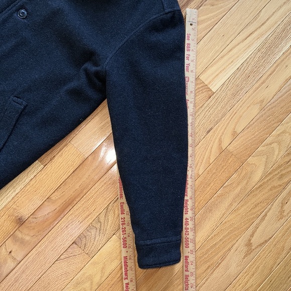 Classic timeless GAP wool 5 button car coat hip length - Picture 5 of 16